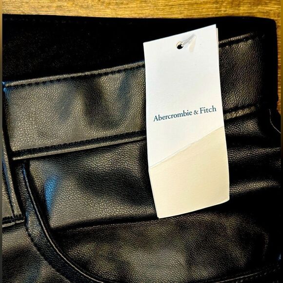 A & F Curve Love Vegan Leather Skinny Pant - Picture 12 of 16